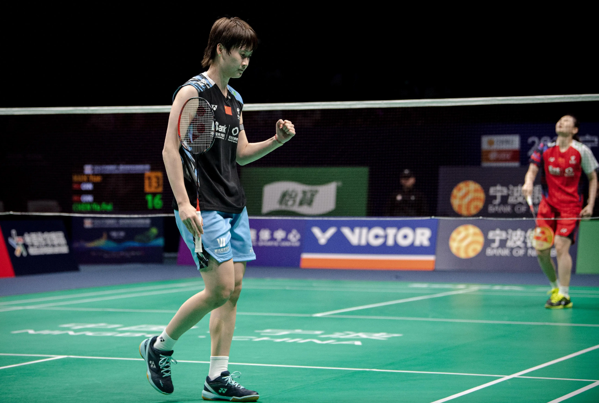 日本队碾压印尼队，陈雨菲扛起全队