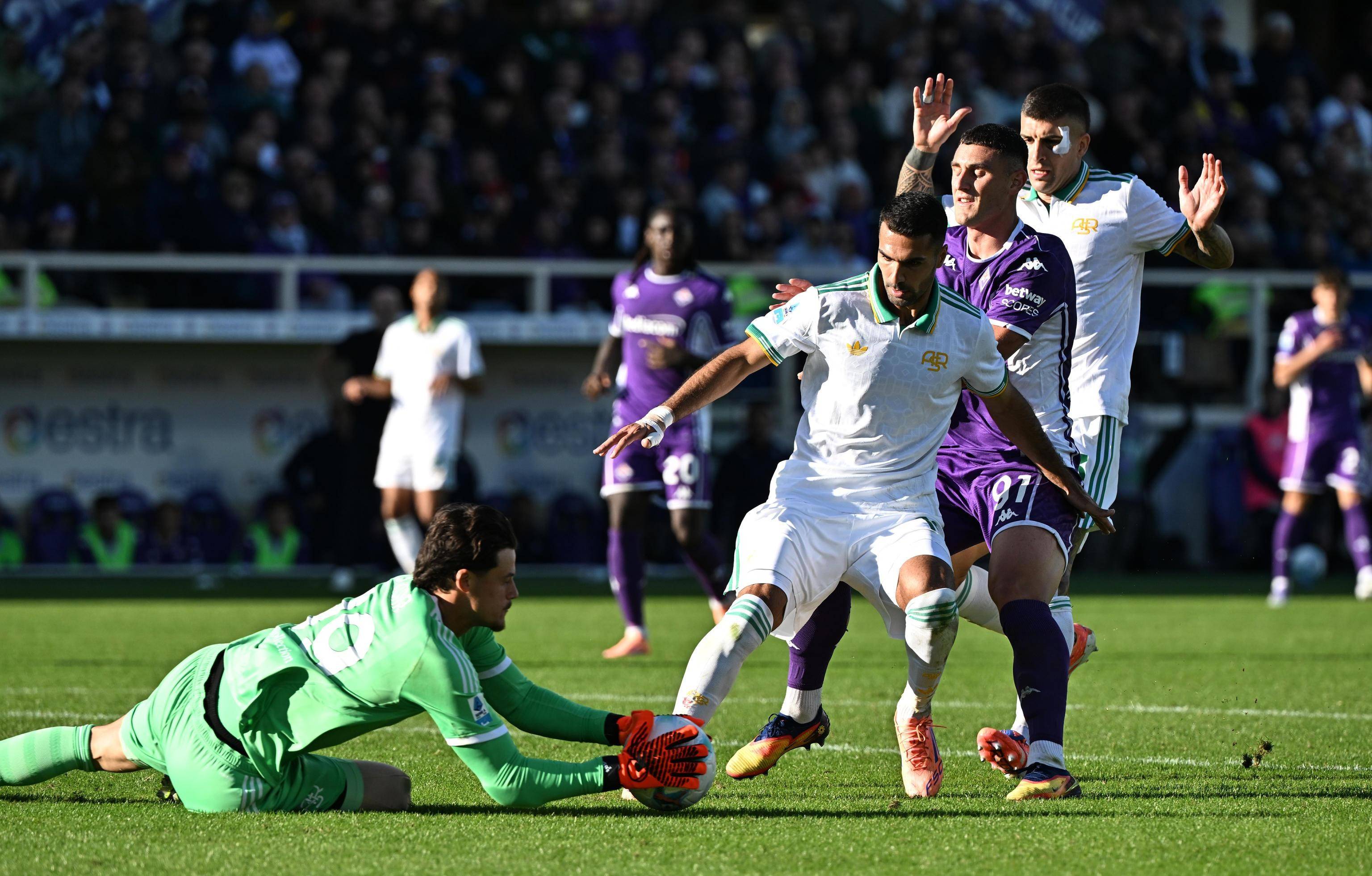 球场上的风云变幻,足球比赛引爆热潮 球场上的风云变幻,足球比赛引爆热潮