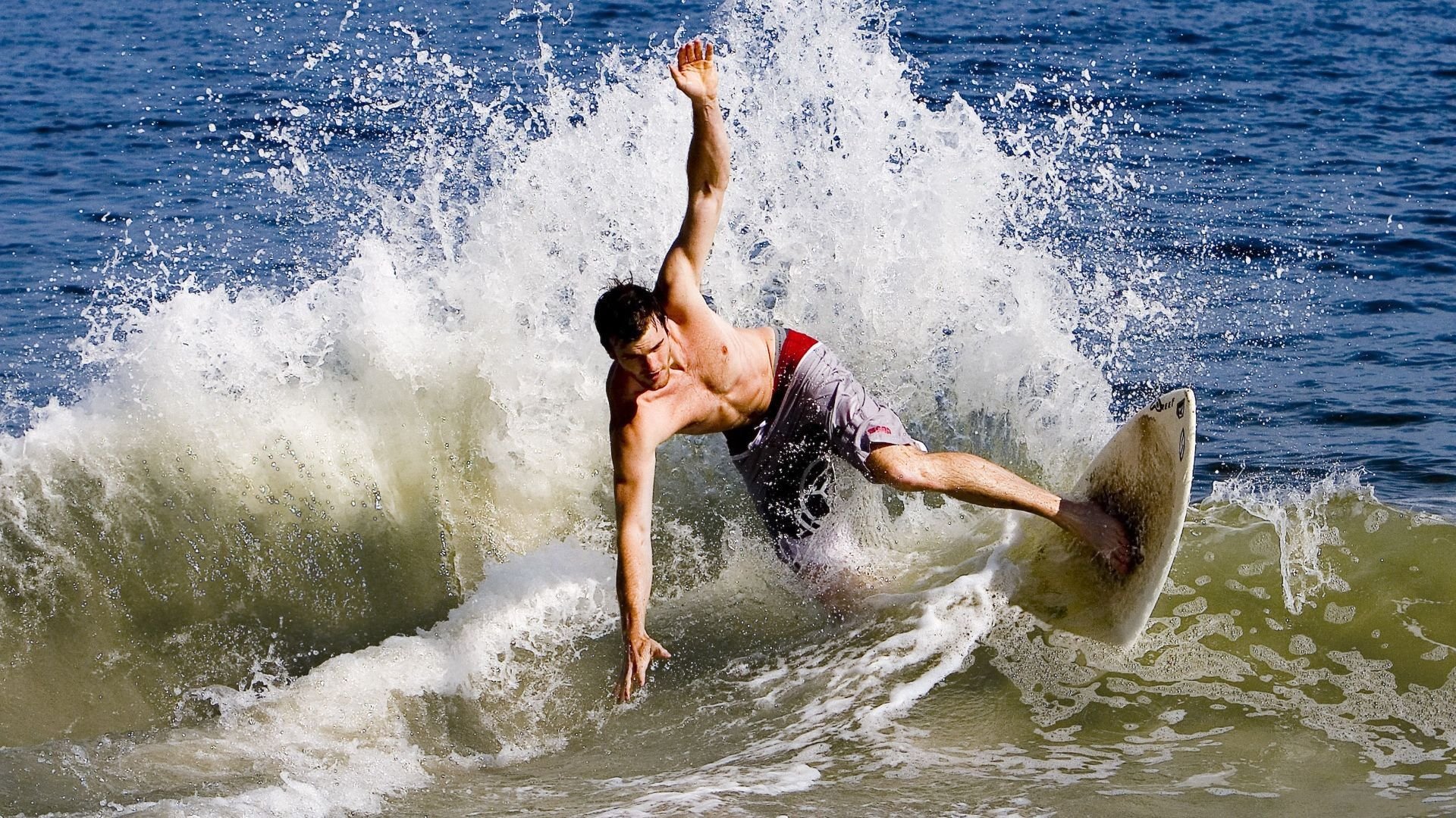 公牛连续得分压制奇才,武切维奇在欧冠半决赛接管比赛